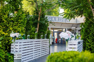 Garden-Palace-Events-Restaurant